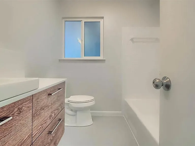 3502 Catalina Dr #A — Photo 5