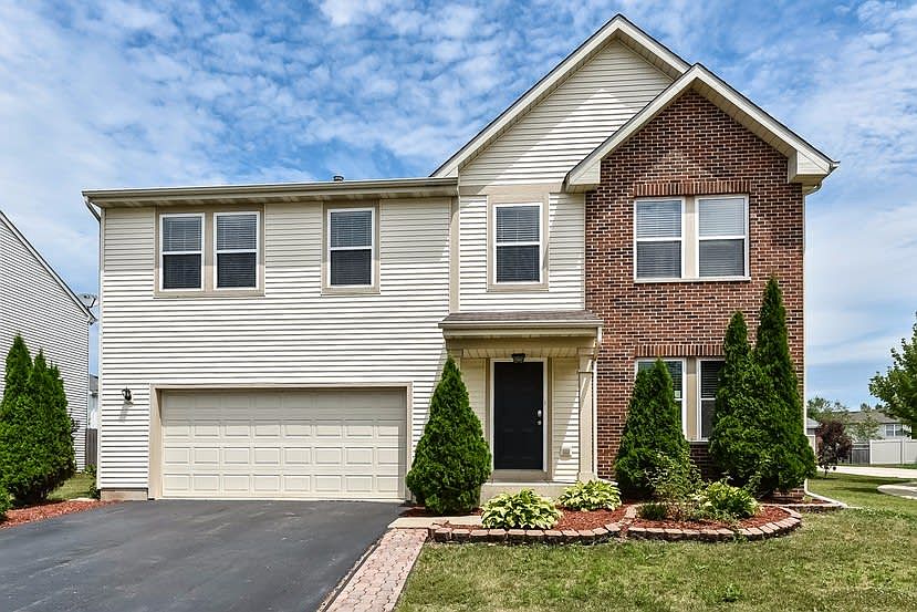 1st image of 3712 Thoroughbred Ln