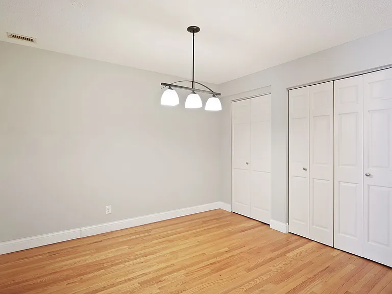 232 Franklin Ave W #206 — Photo 12
