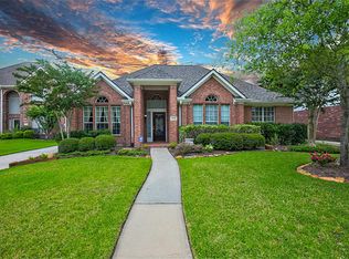 19310 Paradise Summit Dr, Tomball, TX 77377