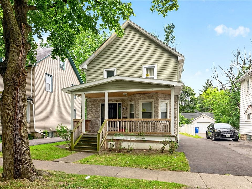 1st image of 619 Sawyer St