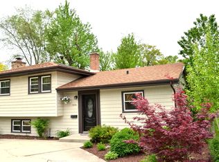 5838 Brookbank Rd, Downers Grove, IL 60516