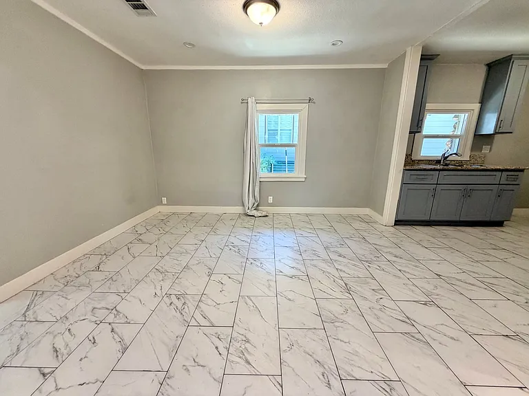 3056 Crescent Way — Photo 15