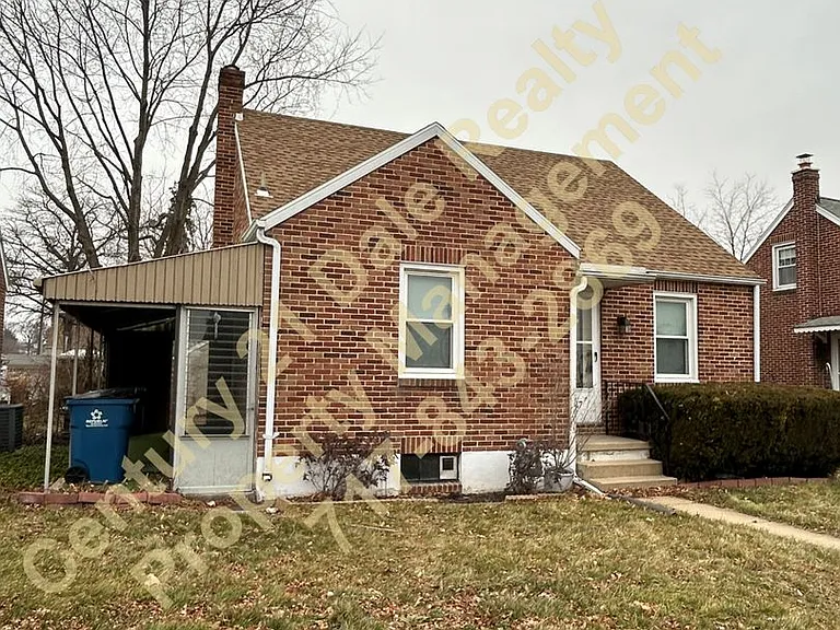1627 Filbert St — Photo 2