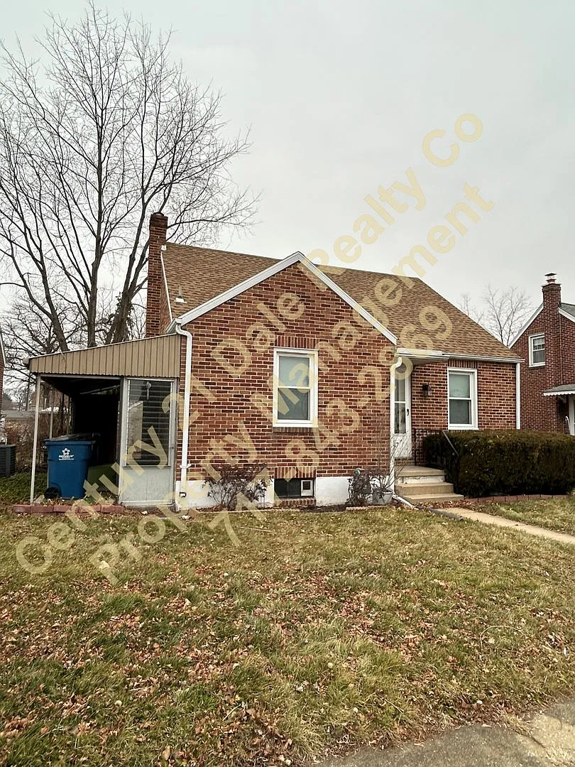 Building Photo - 1627 Filbert St