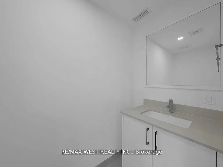 502 Atlas Ave #C — Photo 14