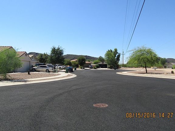 4th image of 8946 N School Hill Dr