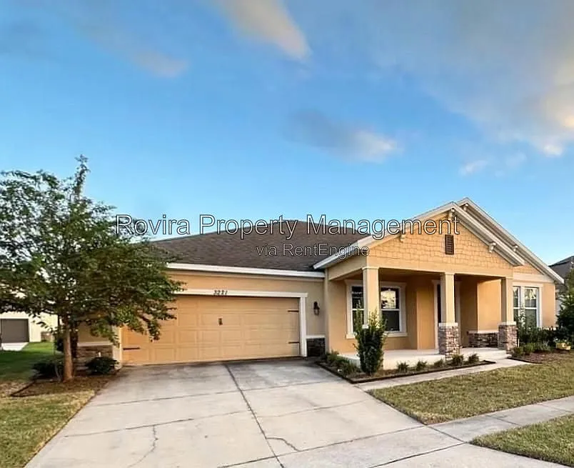 3221 Olivia Breeze Dr