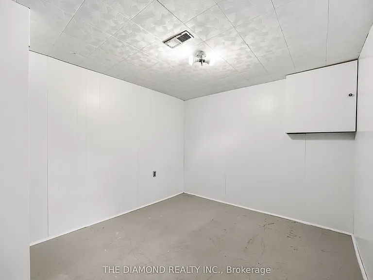 21 Jardine Pl — Photo 25