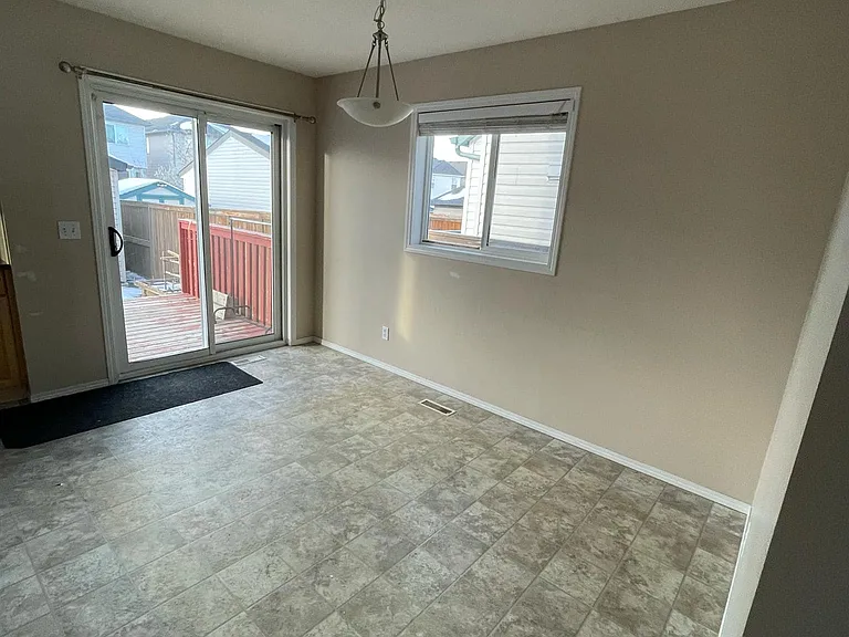 79 Bridlecrest Rd SW — Photo 14