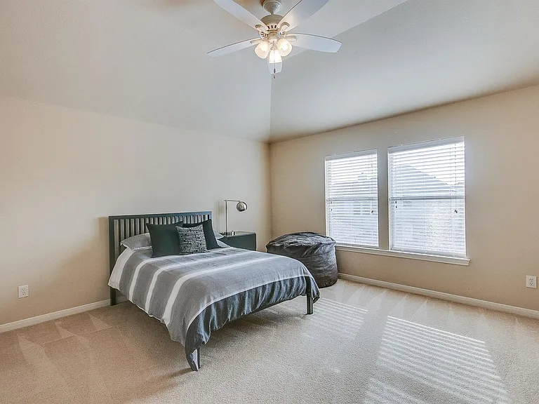 4618 Ambrosia Springs Ln — Photo 20
