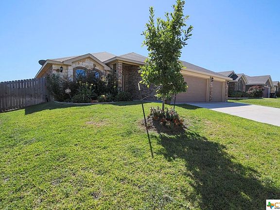 3rd image of 3600 Loma Gaile Ln