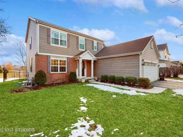 5935 Mackinac Ln, Hoffman Estates, IL 60192