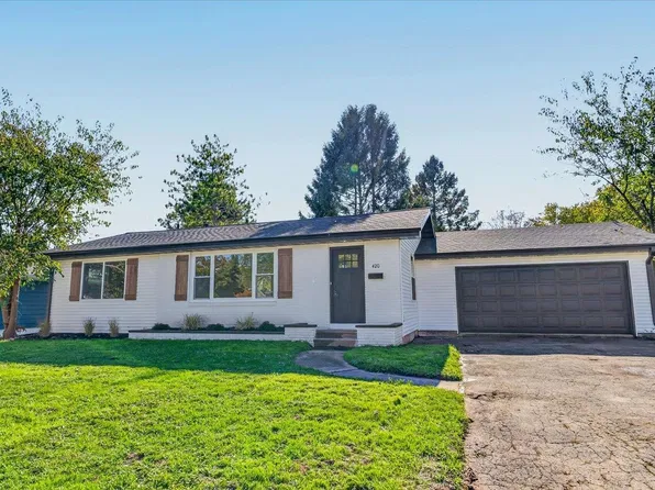 420 Clover Ln, Fort Atkinson, WI 53538