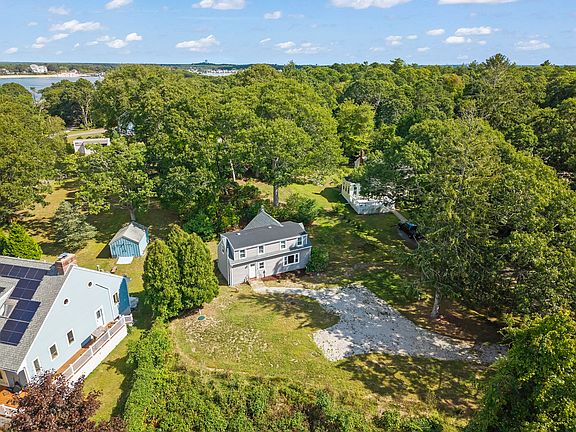 2nd image of 200 Great Neck Rd