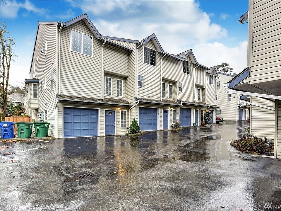 1st image of 12549 Roosevelt Way NE APT 7