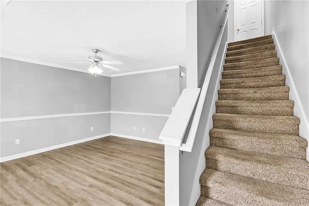 2 bed, 2.5 bath, 1188 sqft, $1,350 — Photo 2