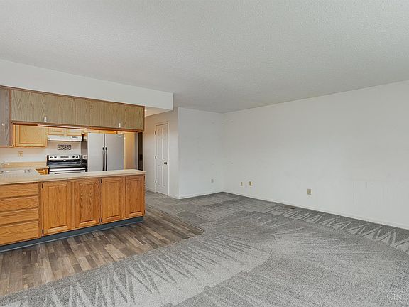 5th image of 127 Lulu Ave