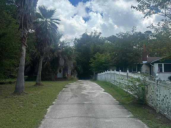 3rd image of 1381 HAMILTON Street
