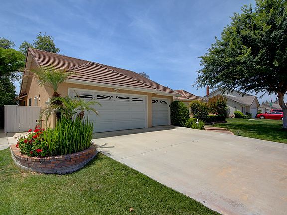 4th image of 28897 Loire Valley Ln