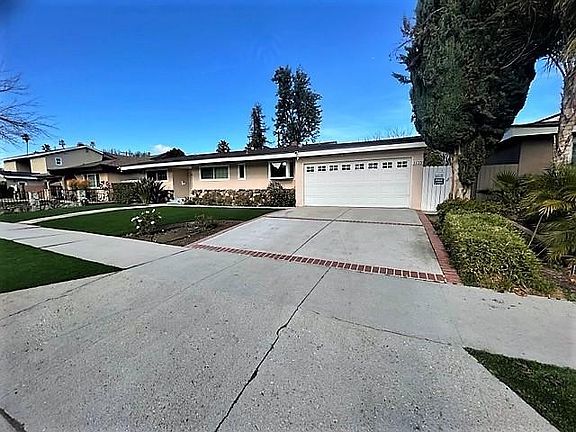 4th image of 22331 Gilmore St