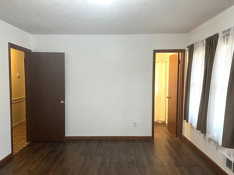 40 Wagon Wheel Dr — Photo 28