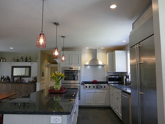 5th image of 49 Flamingo Ave