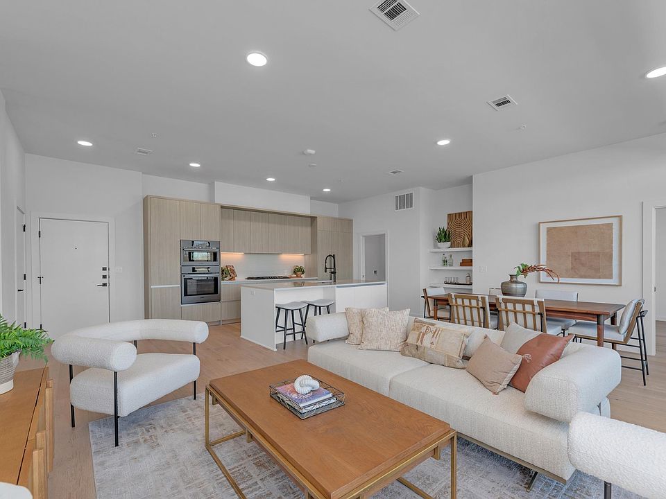 1st image of 2209 S 1st St #403