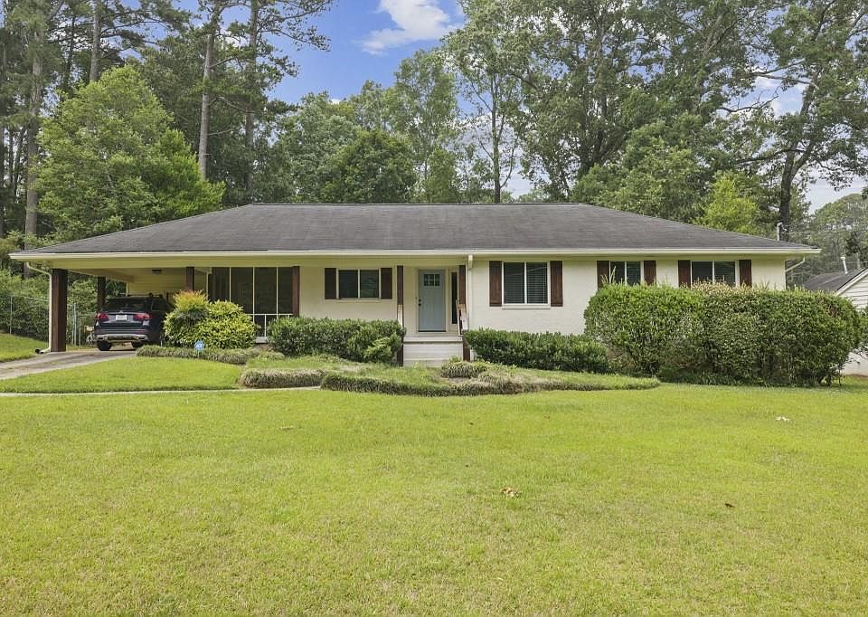1st image of 2027 Black Fox Dr NE