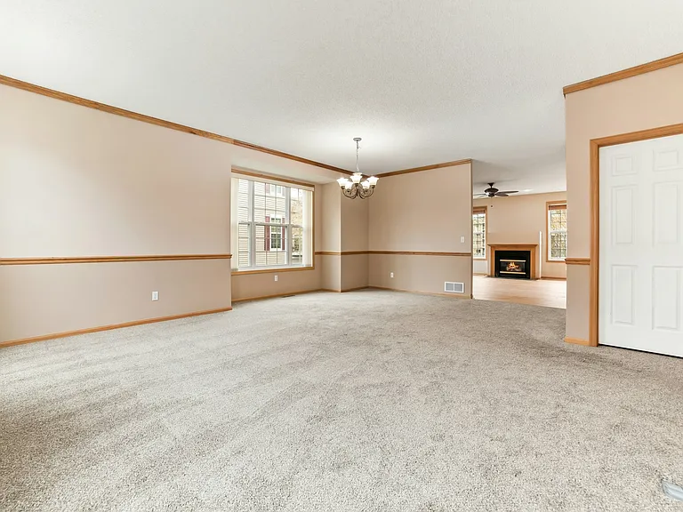 15726 Frisian Ln — Photo 10
