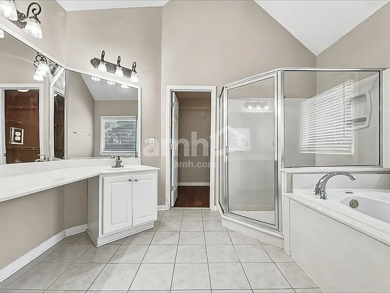 4524 Kingsgate Ct NW — Photo 14