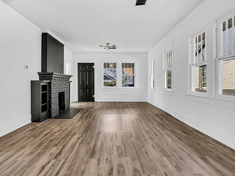 434 SW #K — Photo 4