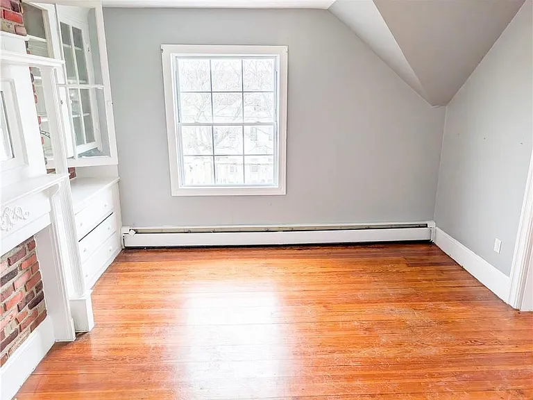 53 Bancroft St #3 — Photo 7