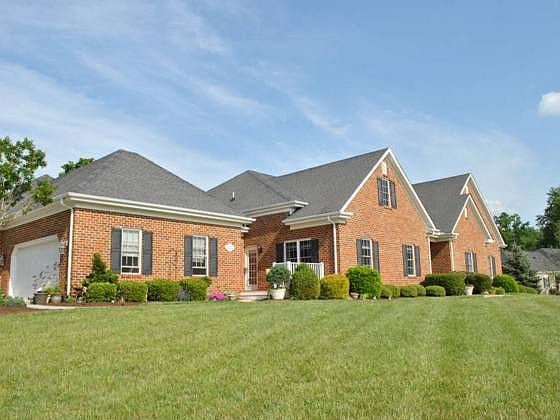 1st image of 1025 Tottenham Ct