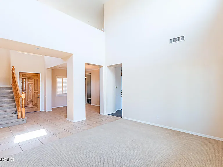 642 E Torrey Pines Pl — Photo 6