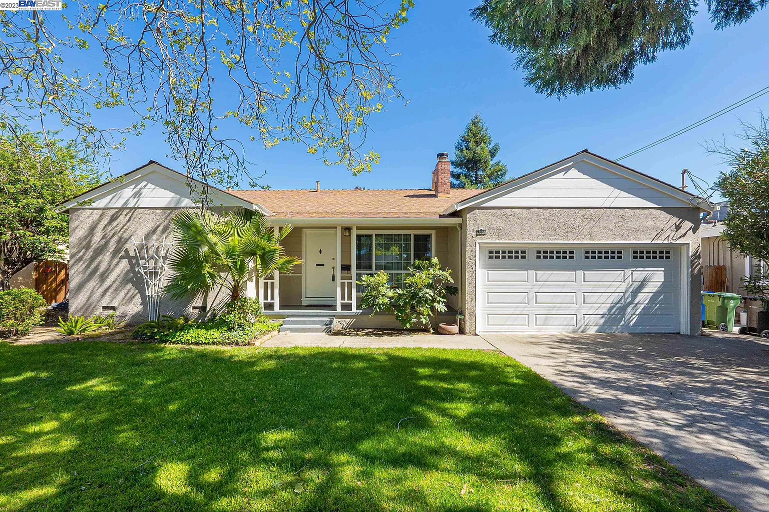 3848 James Ave photo 1