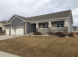 5505 Springbrook Dr, Ames, IA 50014