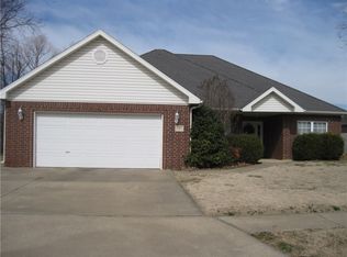 2006 SW Spruce Rd, Bentonville, AR 72712