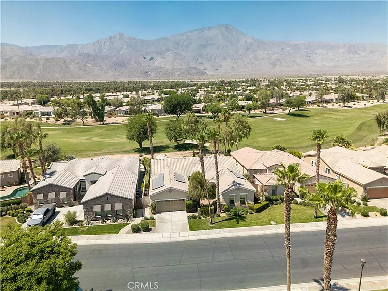 81955 Golden Star Way — Photo 54