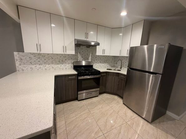 4221 165th St FLOOR 1