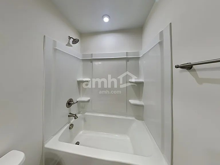 612 Hamilton Park Dr — Photo 17