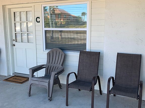 3rd image of 3119 Coastal Hwy APT C