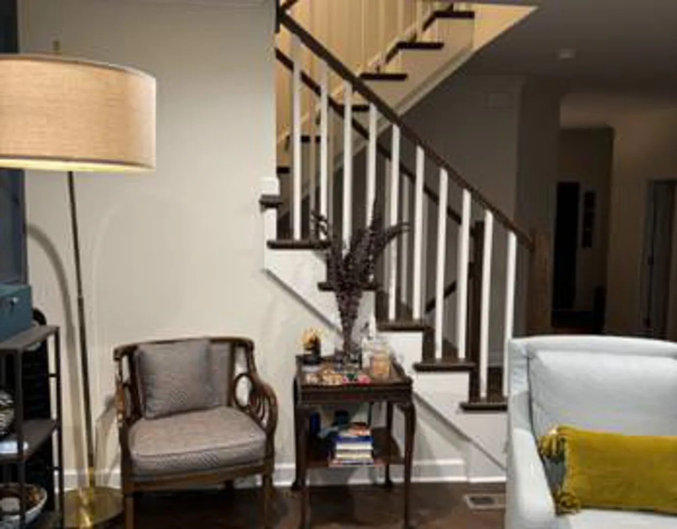 Fully Renovated and Spacious Townhome in Alexandria — Photo 4