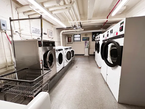 3655 Shore Parkway image 15 of 16