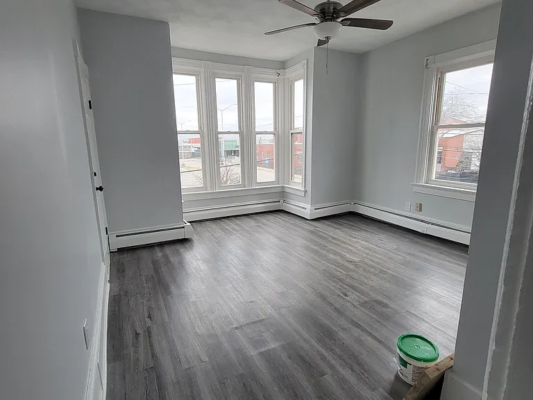 13 Regent Ave #2 — Photo 2