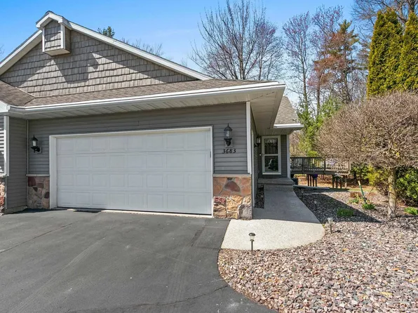 3683 Nordic Ct, Suamico, WI 54173