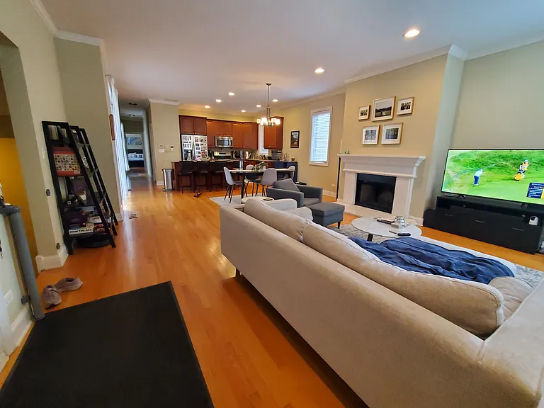 Living/Dining Room/Kitchen