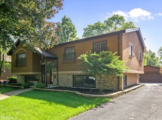 621 S Ardmore Ave, Addison, IL 60101