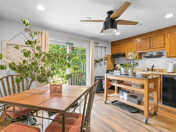 4th image of 300 Falmouth Road APT 20C