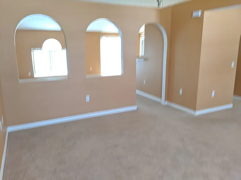 1907 Manatee Dr — Photo 7